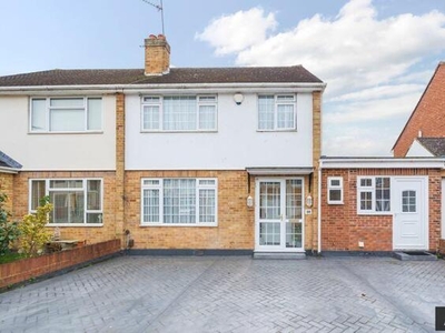 4 Bedroom Semi-detached House For Sale In Slough