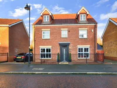 5 bedroom detached house for sale in 5 Bedroom Detached House on Barmoor Drive, Melbury, Newcastle Upon Tyne, NE3