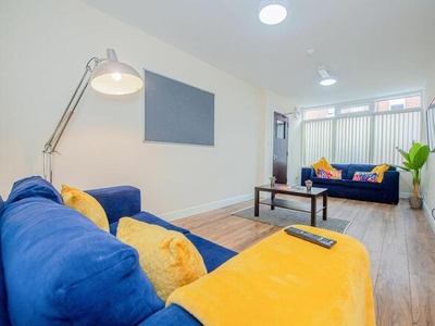 7 Bedroom Shared Living/roommate Birkenhead Merseyside