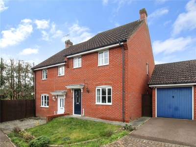 Coltsfoot Road, Horsford, Norwich, Norfolk, NR10 3 bedroom house in Horsford