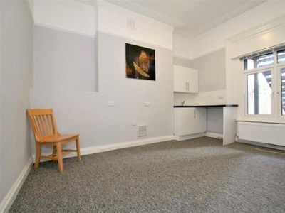 1 Bedroom Apartment For Rent In Willesden, London