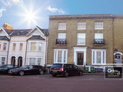 1 Bedroom Flat For Rent In Cranbury Place, Southampton