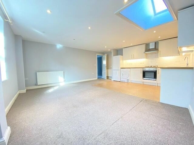 2 Bedroom Apartment For Rent In Tetbury, Gloucestershire