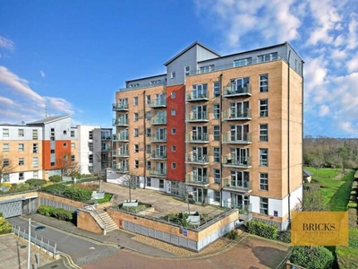 2 Bedroom Apartment For Sale In Queen Mary Avenue
