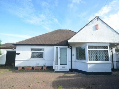 2 Bedroom Detached Bungalow For Sale In Shirley, Croydon