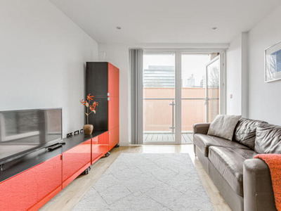 2 Bedroom Flat For Rent In
75 Battersea Park Road