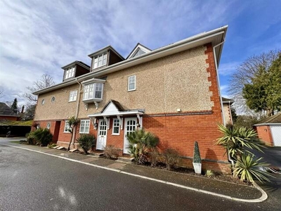 2 Bedroom Flat For Rent In Charminster