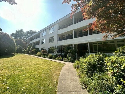 2 Bedroom Flat For Sale In Branksome Park, Poole