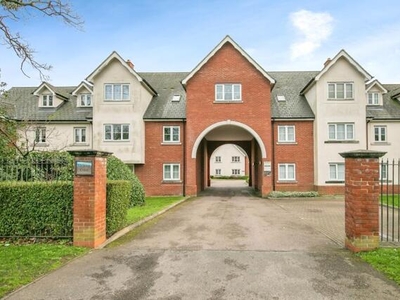 2 Bedroom Flat For Sale In Colchester, Essex