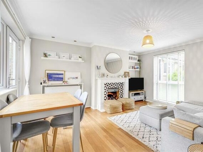 2 Bedroom Flat For Sale In Upper Richmond Road