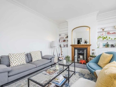 3 Bedroom Apartment For Rent In Newington Green