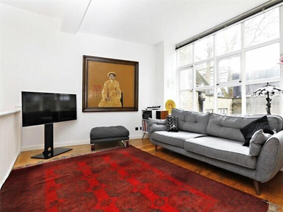 3 Bedroom Apartment For Sale In City Road, London