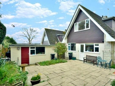 3 Bedroom Chalet For Sale In Wimborne