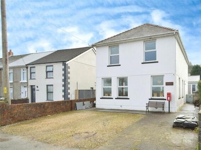 3 Bedroom Detached House For Sale In Penclawdd, Swansea
