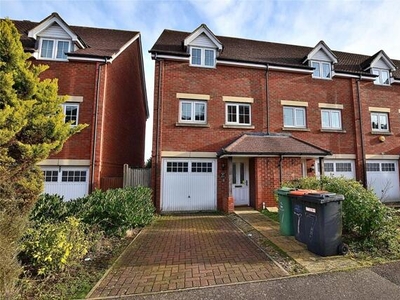 3 Bedroom End Of Terrace House For Rent In Dunstable, Bedfordshire