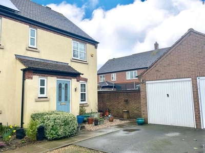 3 Bedroom End Of Terrace House For Sale In Stratford-upon-avon, Warwickshire