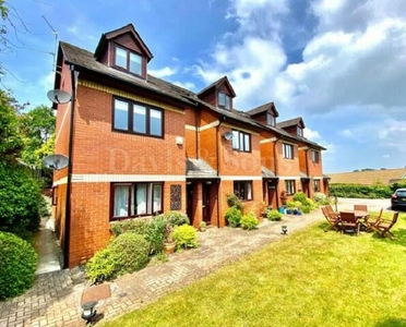 3 Bedroom End Of Terrace House For Sale In Uskvale Drive, Caerleon