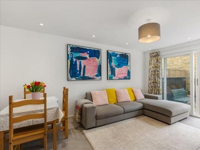 3 Bedroom House For Sale In Fulham, London