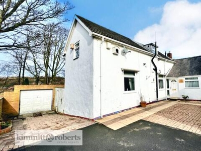 3 Bedroom Link Detached House For Sale In Houghton Le Spring, Tyne And Wear