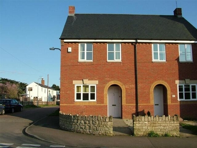 3 Bedroom Semi-detached House For Rent In Brackley