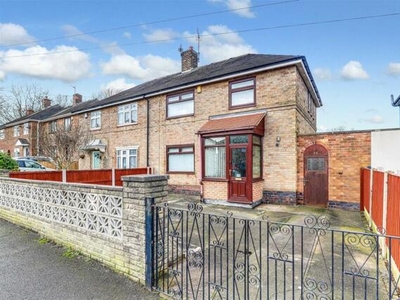 3 Bedroom Semi-detached House For Sale In Clifton,nottinghamshire
