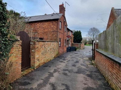 3 Bedroom Semi-detached House For Sale In Crick