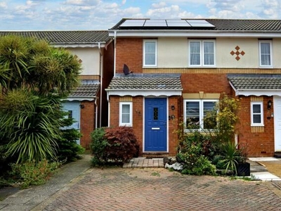 3 Bedroom Semi-detached House For Sale In East Cowes