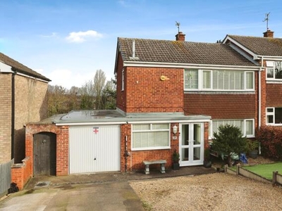 3 Bedroom Semi-detached House For Sale In Grantham