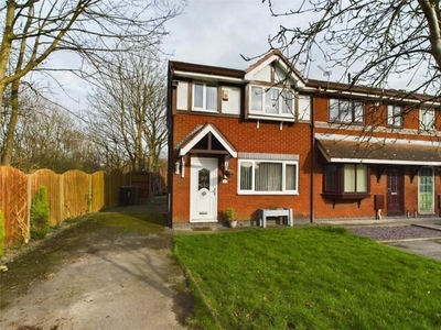 3 Bedroom Semi-detached House For Sale In Reddish, Cheshire