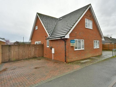 3 Bedroom Semi-detached House For Sale In Willesborough, Ashford