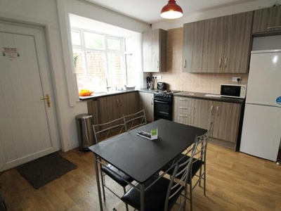 3 Bedroom Terraced House For Rent In Preston