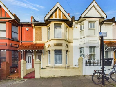 3 Bedroom Terraced House For Sale In Hove