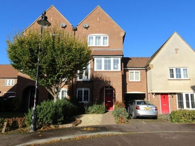3 Bedroom Town House For Sale In Letchworth Garden City