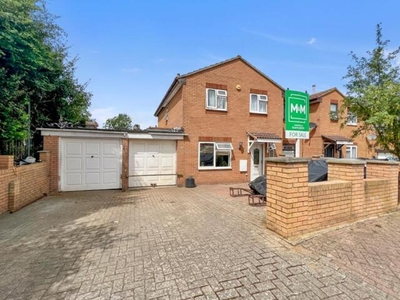 4 Bedroom End Of Terrace House For Sale In Gravesend, Kent