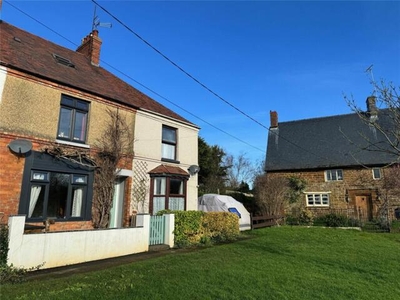 4 Bedroom House For Sale In Woodford Halse, Northamptonshire