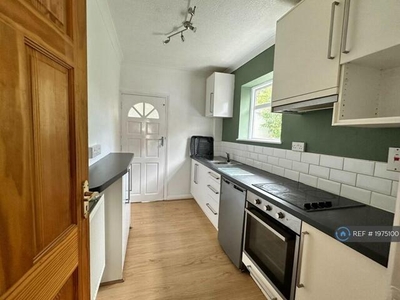 4 Bedroom Semi-detached House For Rent In Loughborough