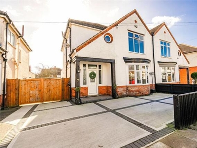 4 Bedroom Semi-detached House For Sale In Cleethorpes, Lincolnshire