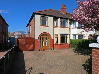4 Bedroom Semi-detached House For Sale In Hesketh Park, Southport