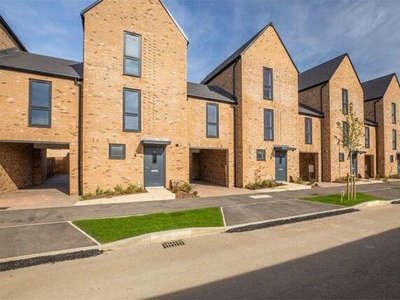 4 Bedroom Town House For Rent In Winteringham, St Neots