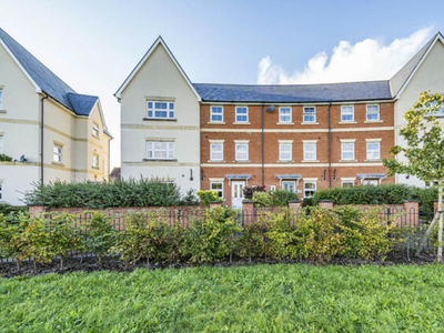 4 Bedroom Town House For Sale In Eastleigh, Hampshire