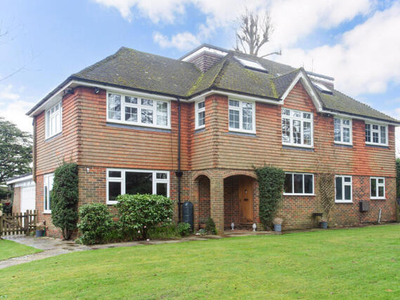 5 Bedroom Detached House For Sale In Caterham