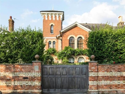 5 Bedroom Detached House For Sale In Wimbledon, London