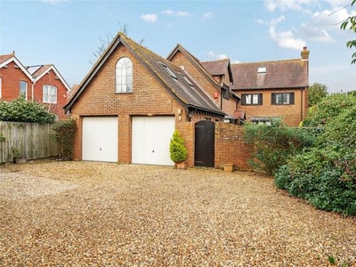5 Bedroom House For Sale In Lymington, Hampshire