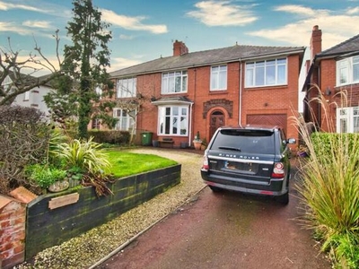 5 Bedroom Semi-detached House For Sale In Winsford, Cheshire