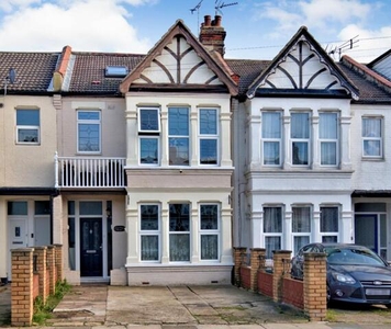 5 Bedroom Terraced House For Sale In Southend-on-sea