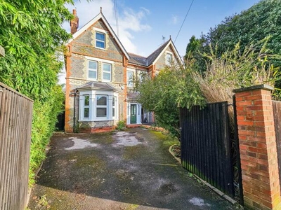 6 Bedroom Semi-detached House For Sale In Reading