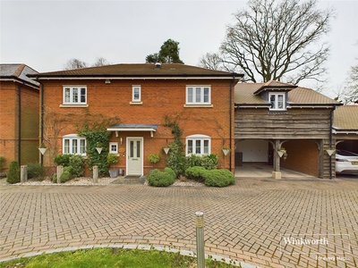 Gardeners Copse, Sonning Common, Reading, RG4 4 bedroom house in Sonning Common