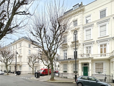 Gloucester Street, London, SW1V 2 bedroom flat/apartment in London