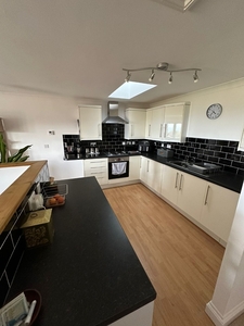 2 Bed Terraced House, Colletts Court, TR16