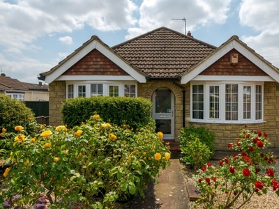 3 Bed Bungalow For Sale in Ashford, Surrey, TW15 - 5023240